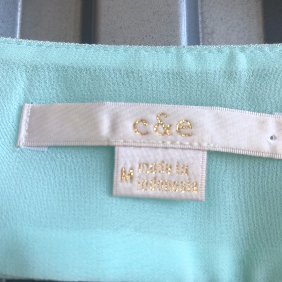 C&E Chic Tunic - Picture 4 of 4